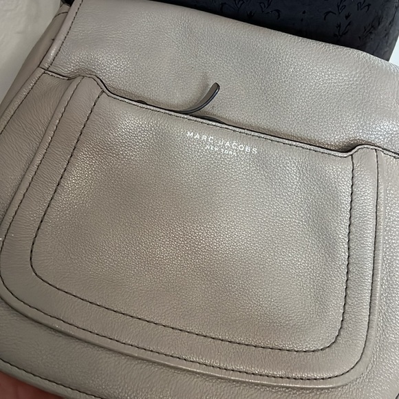 Marc Jacobs Gray Crossbody Bag - Picture 5 of 8